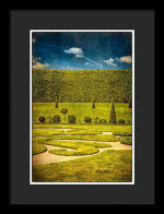 Load image into Gallery viewer, Hampton Court 'The Privy Garden - Framed Print
