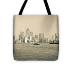 Load image into Gallery viewer, Canary Wharf Cityscape - Tote Bag
