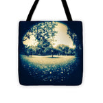 Load image into Gallery viewer, Fish eye Park - Tote Bag
