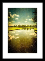 Load image into Gallery viewer, Hampton Court The Great Fountain Garden Curved Canal - Framed Print
