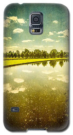 Load image into Gallery viewer, Hampton Court The Great Fountain Garden Curved Canal - Phone Case
