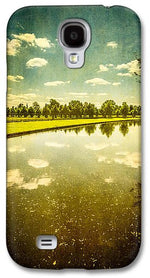 Load image into Gallery viewer, Hampton Court The Great Fountain Garden Curved Canal - Phone Case
