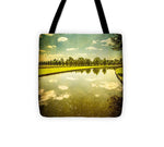 Load image into Gallery viewer, Hampton Court The Great Fountain Garden Curved Canal - Tote Bag
