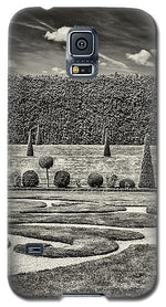 Load image into Gallery viewer, Hampton Court The Privy Garden BW - Phone Case
