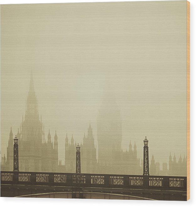 Misty London skyline - Wood Print