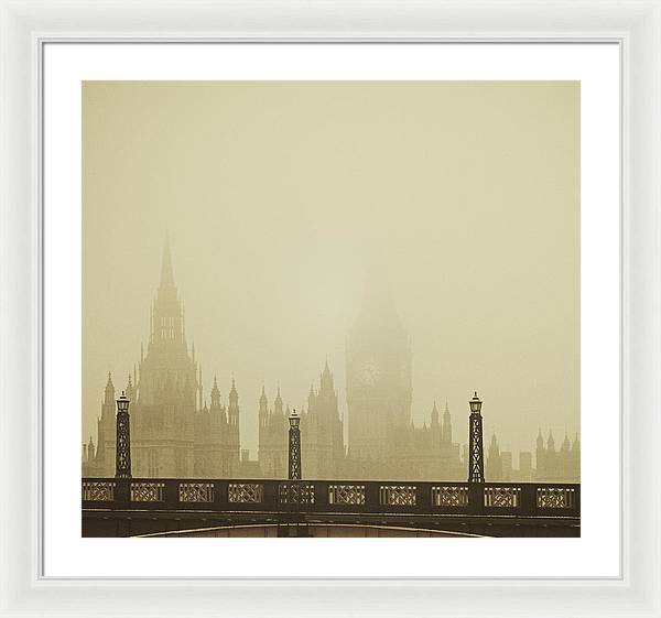 Misty London skyline - Framed Print