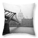 Load image into Gallery viewer, Modern and Traditional London - Throw Pillow
