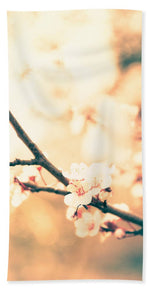 Load image into Gallery viewer, Spring Buds - Bath Towel
