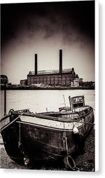 Load image into Gallery viewer, walking along the Thames - Canvas Print
