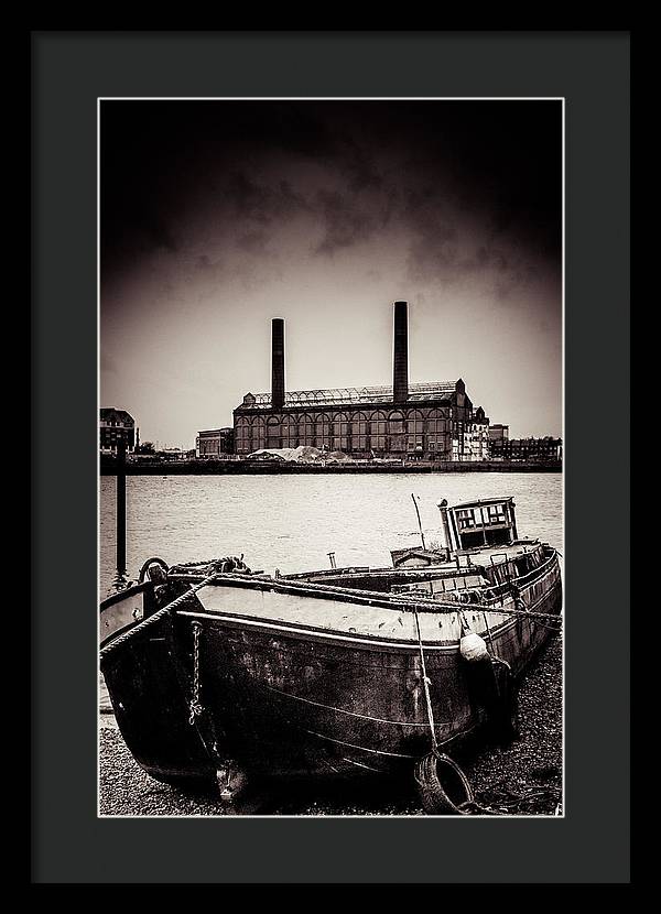 walking along the Thames - Framed Print