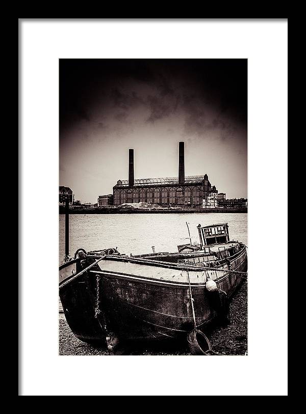 walking along the Thames - Framed Print