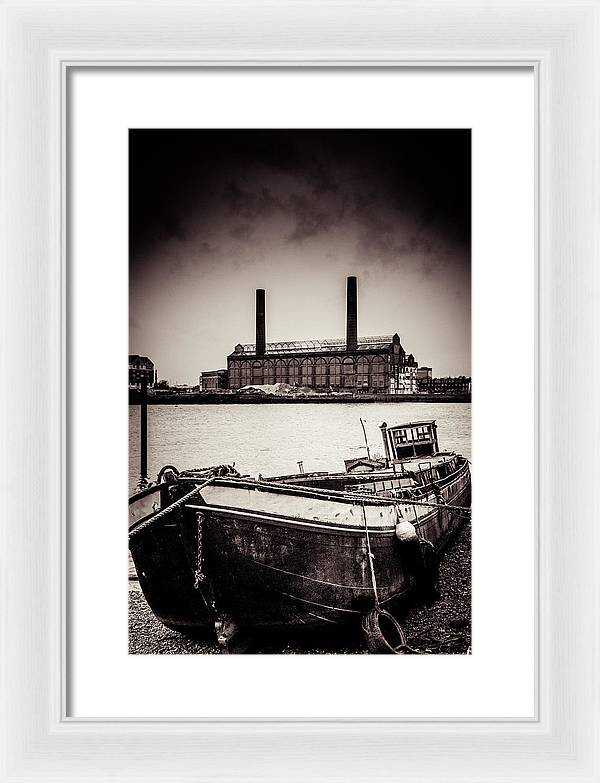 walking along the Thames - Framed Print