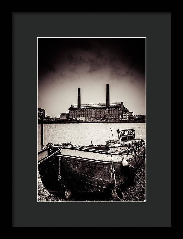 walking along the Thames - Framed Print