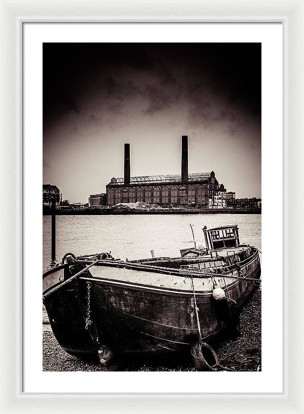 walking along the Thames - Framed Print