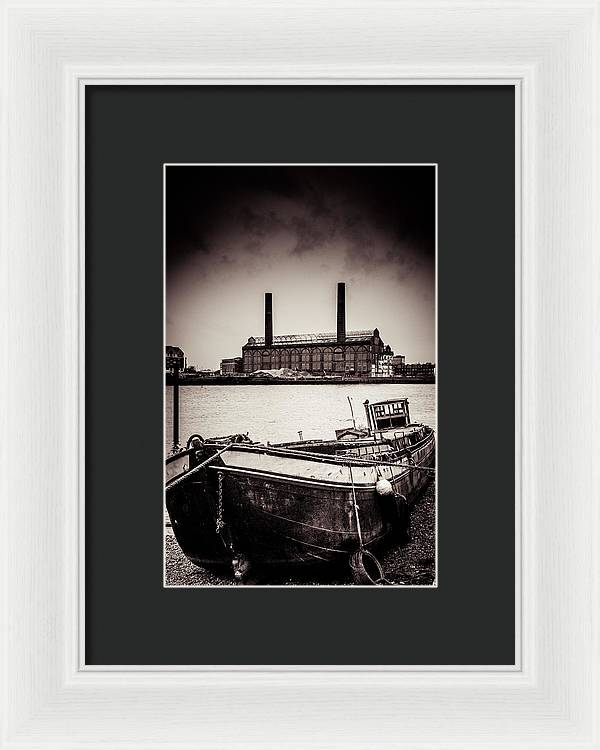 walking along the Thames - Framed Print