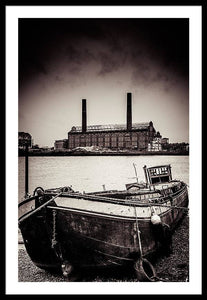 walking along the Thames - Framed Print