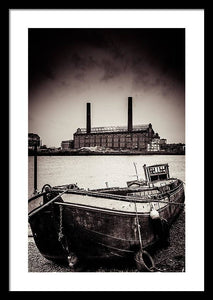 walking along the Thames - Framed Print