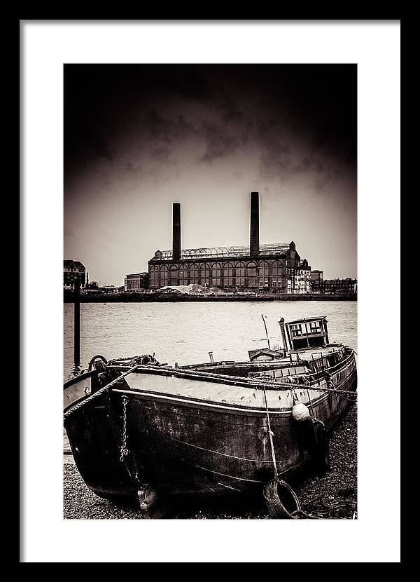 walking along the Thames - Framed Print