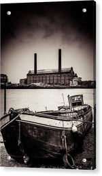 Load image into Gallery viewer, walking along the Thames - Acrylic Print
