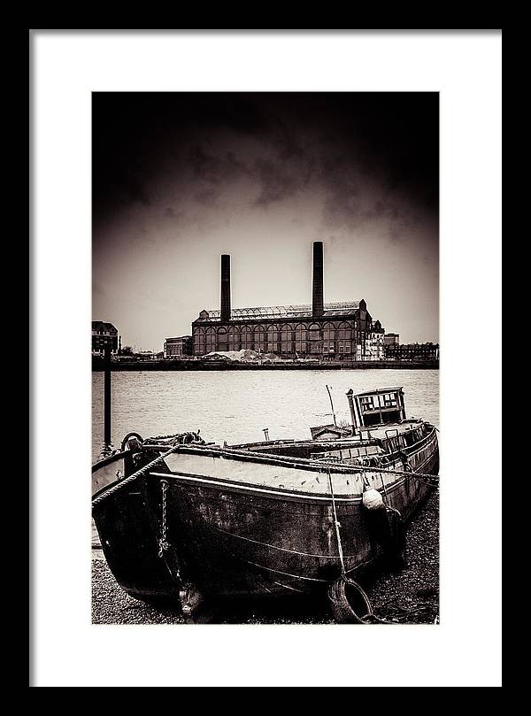 walking along the Thames - Framed Print