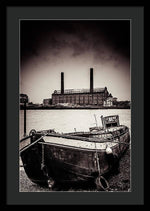 Load image into Gallery viewer, walking along the Thames - Framed Print
