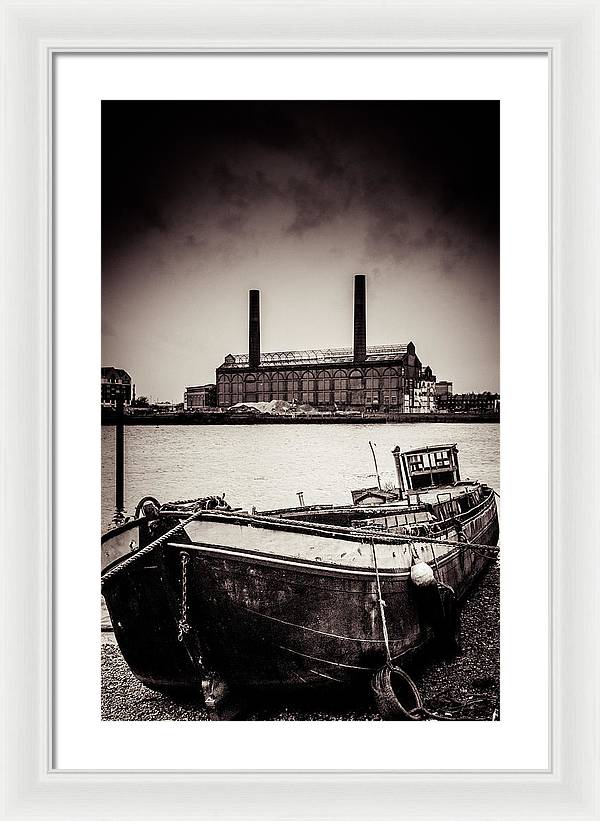 walking along the Thames - Framed Print